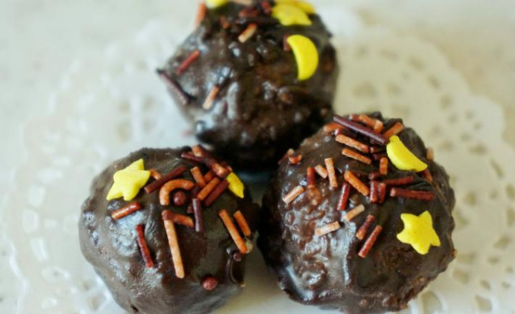Шоколадные конфеты с кокосовой начинкой