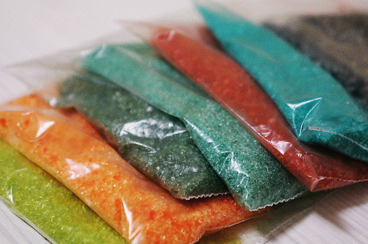 Как сделать разноцветный сахар?