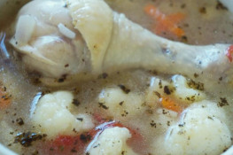 Домашний вкусный суп с курицей с фото